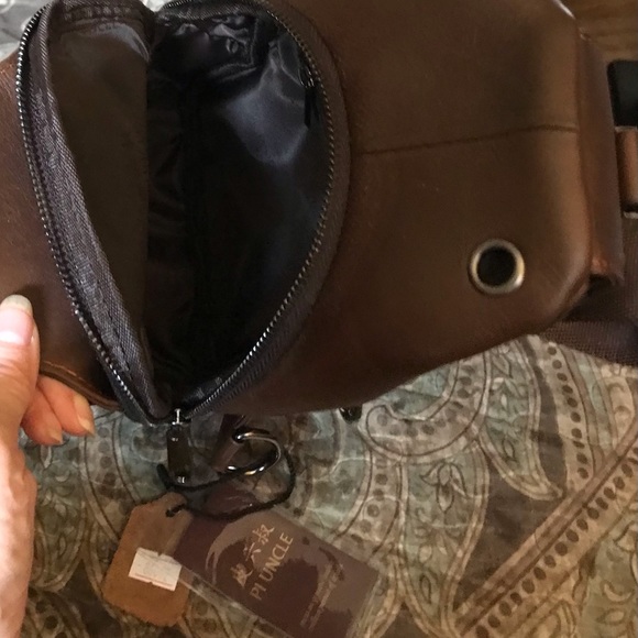 PI uncle brown unisex convertible carrier. NWT - Picture 5 of 6